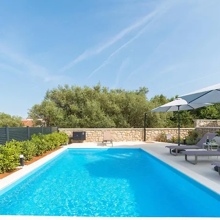 Stone House Luna Vila *