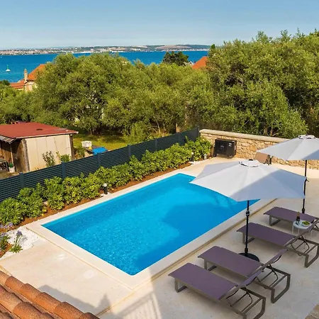 Vila Stone House Luna *
