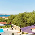 Stone House Luna Villa