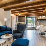 Villa Stone House Luna *