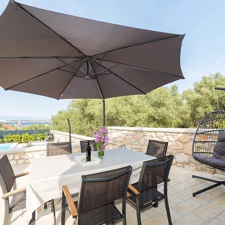 Villa Stone House Luna *