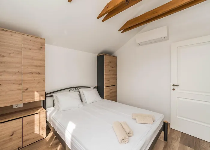 Villa Stone House Luna *