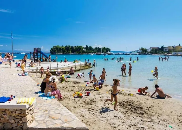 Villa Stone House Luna *