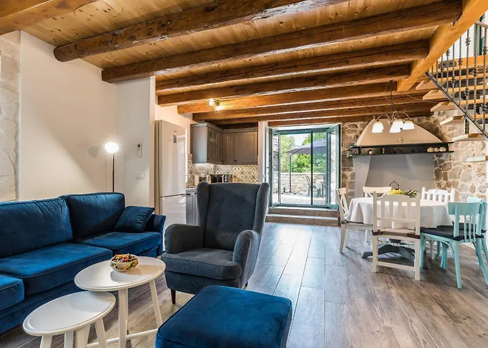 Villa Stone House Luna *