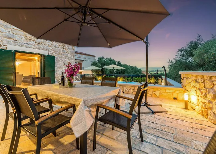 Villa Stone House Luna *