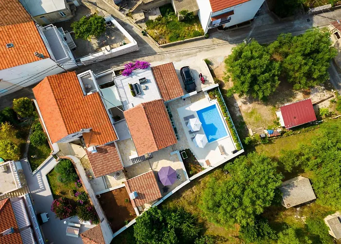 Villa Stone House Luna