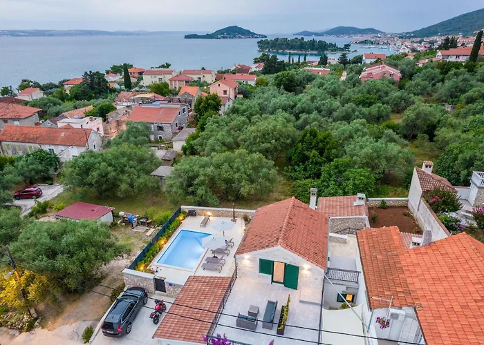 Stone House Luna Villa *